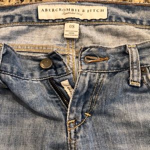 Abercrombie & Fitch Emma Sz 0S Distressed